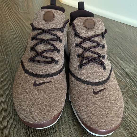 Burgundy Nike Prestos 🛑 - Picture 2 of 3